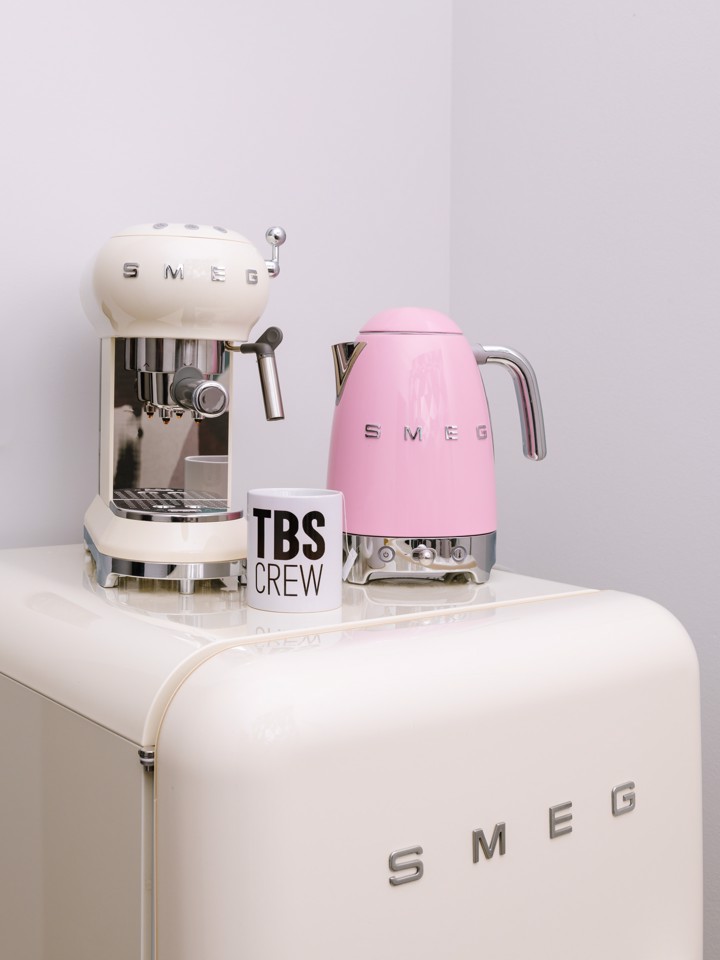 Smeg Bollitore Standard 50's Style – Rosa LUCIDO – KLF03PKEU