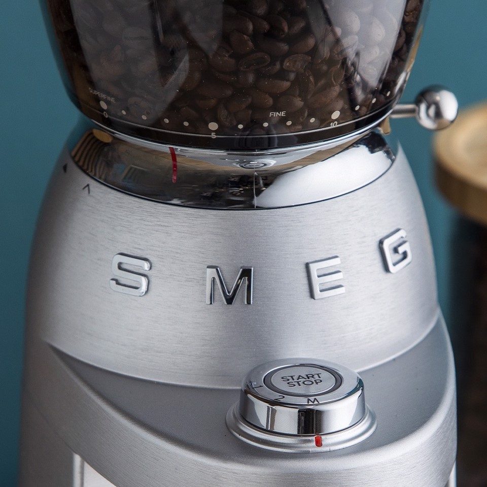 Smeg CGF02SSEU macina caffé 150 W Alluminio