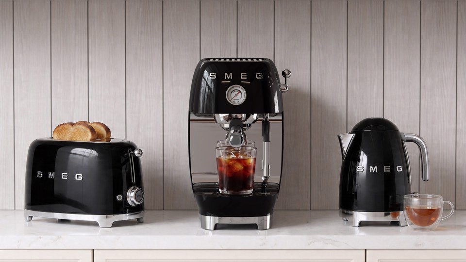 Smeg ECF03WHEU macchina per caffè Automatica/Manuale Macchina per espresso 1,4 L