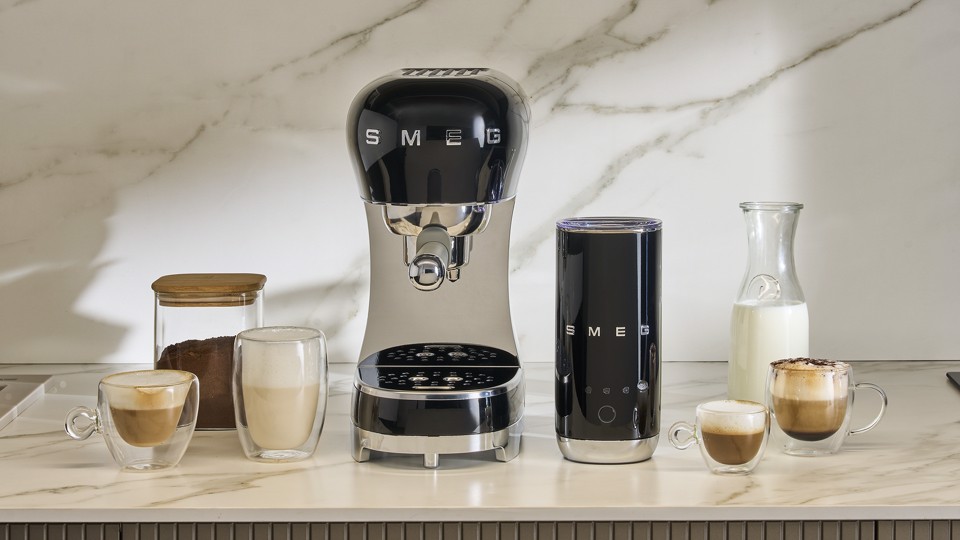 Smeg ECF12BLEU macchina per caffè Manuale Macchina per espresso 1,1 L