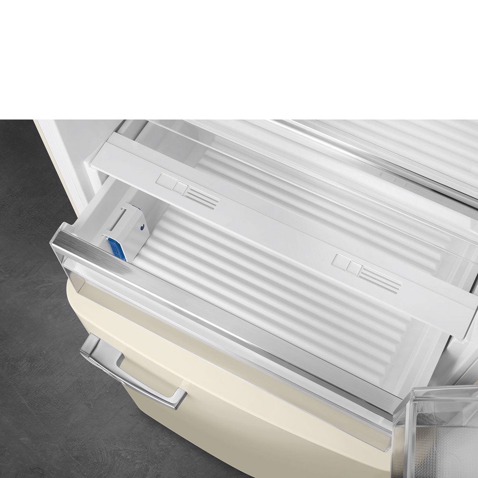 Smeg FAB38RCR6 frigorifero con congelatore Libera installazione 481 L Crema Made in Italy
