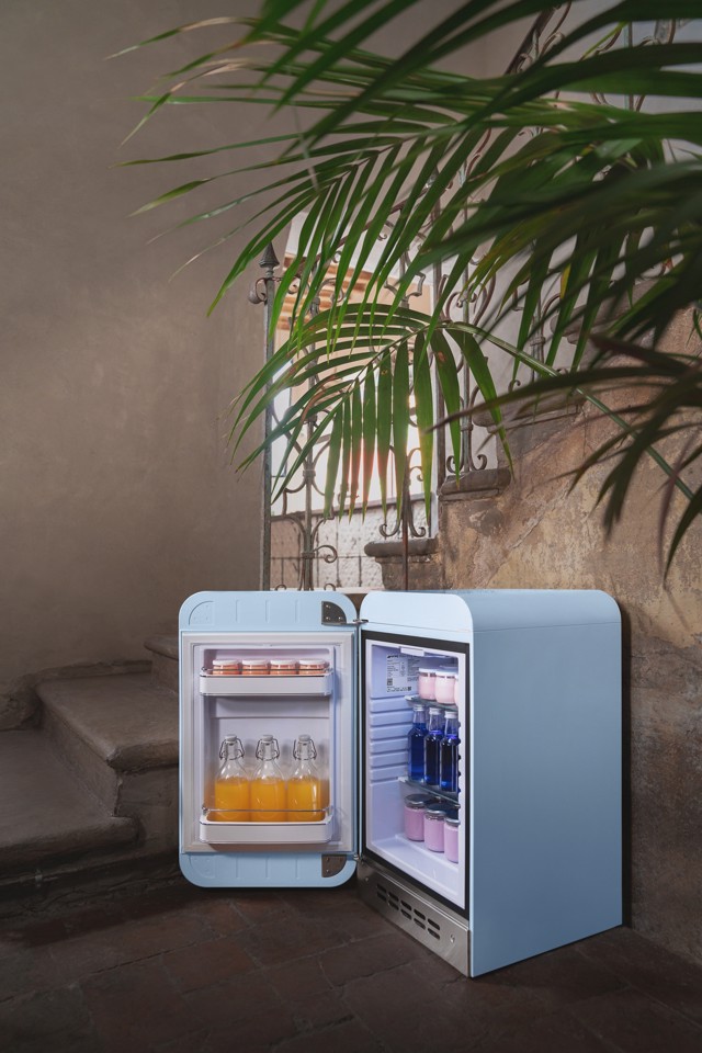 Smeg FAB5LPB6 frigorifero Libera installazione 34 L Blu Made in Italy