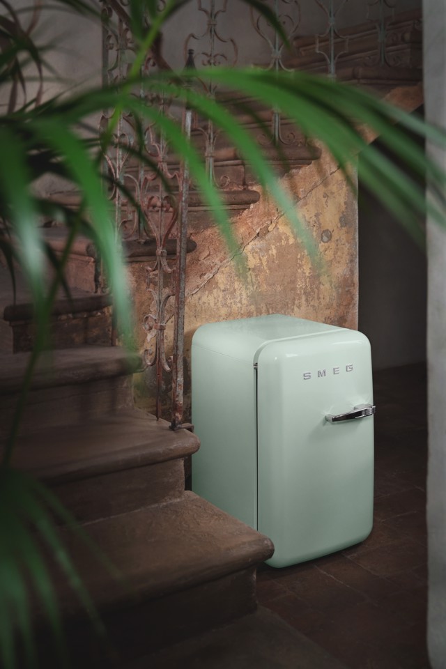 Smeg FAB5RPG6 frigorifero Libera installazione 34 L Verde Made in Italy