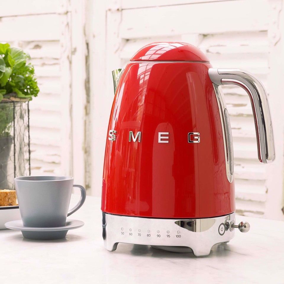 Smeg KLF04RDEU bollitore elettrico 1,7 L 2400 W Rosso