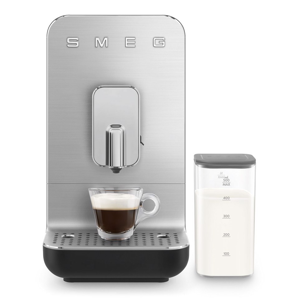 Smeg Macchina da Caffè Automatica con sistema latte Collezione Aesthetic – Nero – BCC13BLMEU