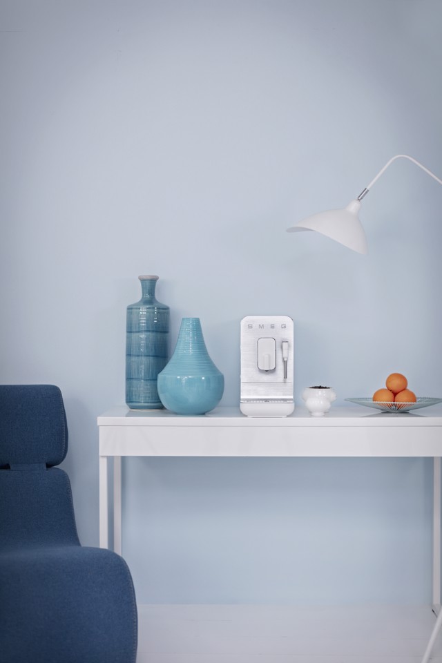 Smeg Macchina da Caffè Automatica lancia vapore Collezione Aesthetic – Bianco – BCC12WHMEU