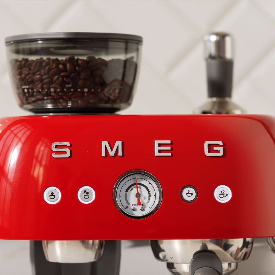 Smeg Macchina da Caffè Espresso Manuale con macinacaffè integrato 50's Style – Rosso LUCIDO – EGF03RDEU
