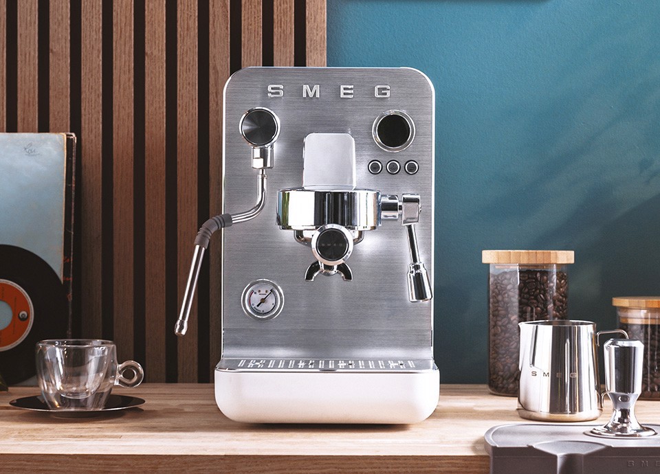Smeg Macchina da caffè espresso Minipro Linea Collezione - Bianco Opaco - EMC02WHMEU