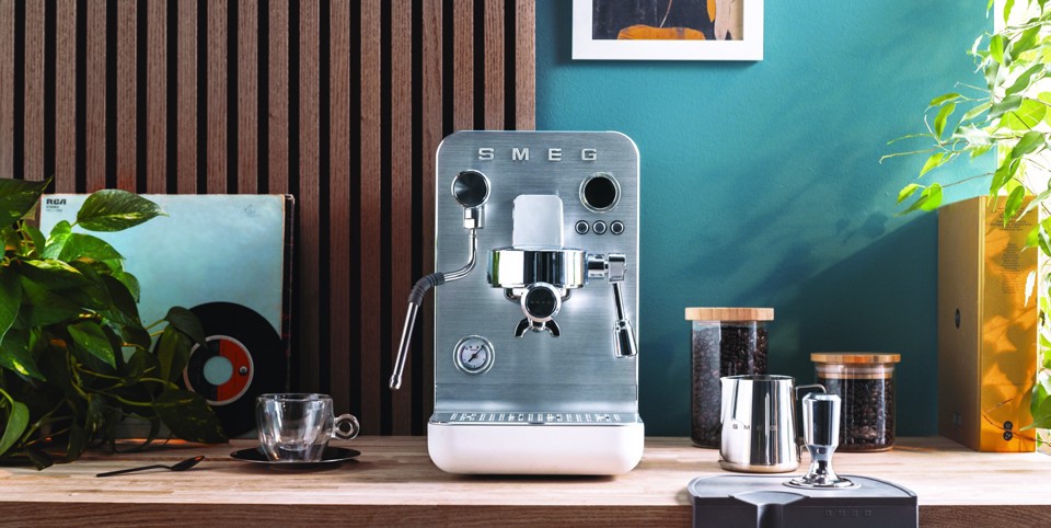 Smeg Macchina da caffè espresso Minipro Linea Collezione - Bianco Opaco - EMC02WHMEU