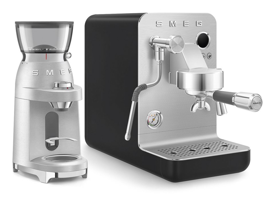 Smeg Macchina da caffè espresso Minipro Linea Collezione - Nero Opaco - EMC02BLMEU