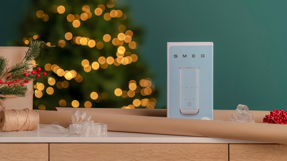 Smeg MFF02CREU montalatte e scaldalatte Crema