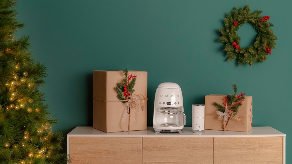 Smeg MFF02CREU montalatte e scaldalatte Crema