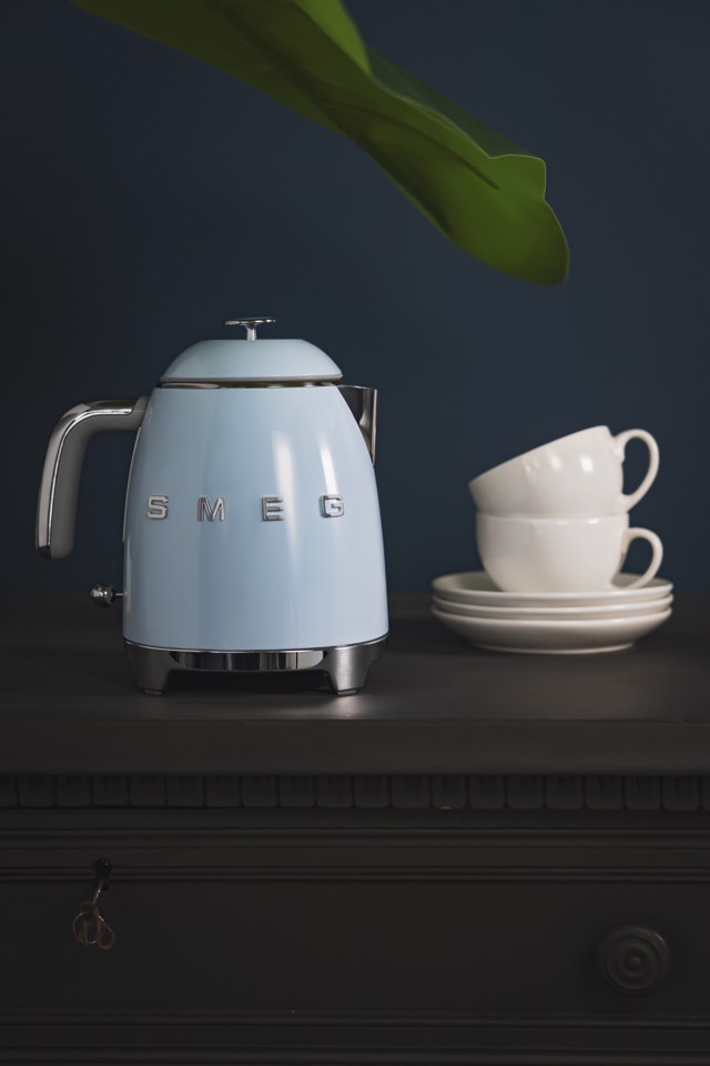 Smeg Mini Bollitore 50's Style – Azzurro LUCIDO – KLF05PBEU
