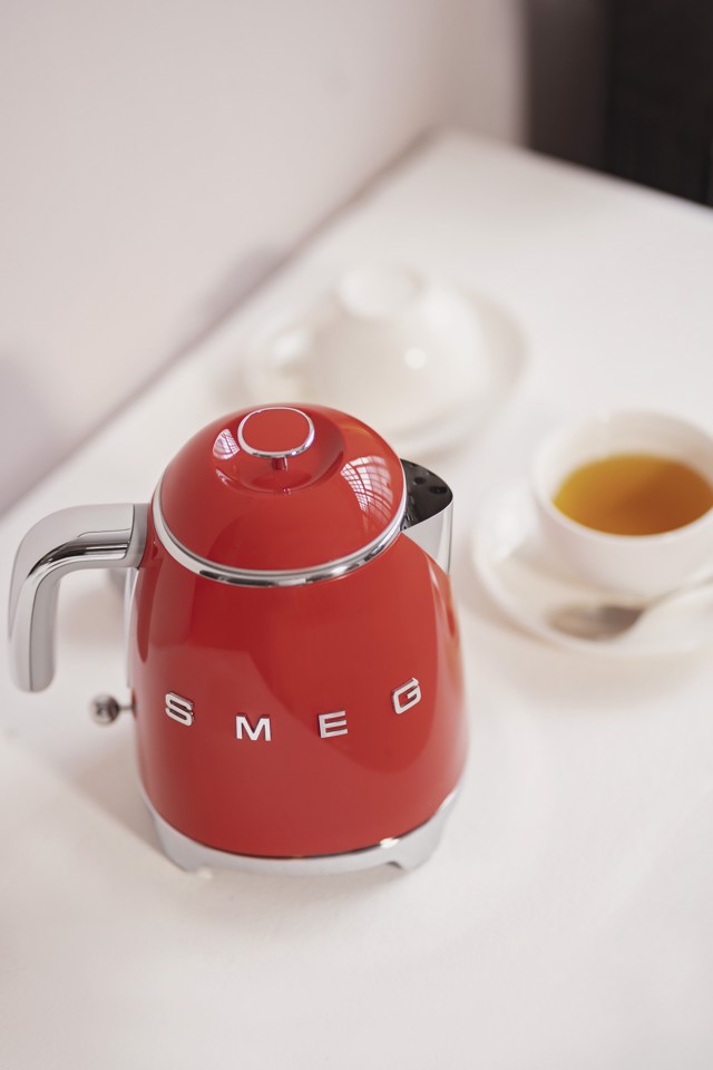 Smeg Mini Bollitore 50's Style – Rosso LUCIDO – KLF05RDEU