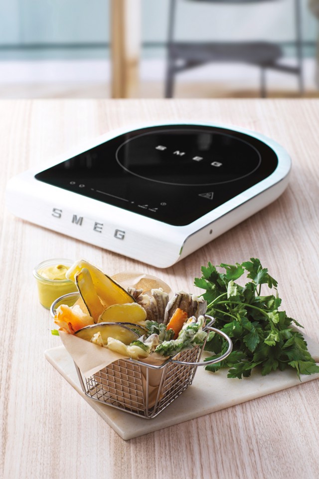 Smeg Piastra a induzione portatile Linea Collezione - Bianco Opaco - PIC01WHMEU