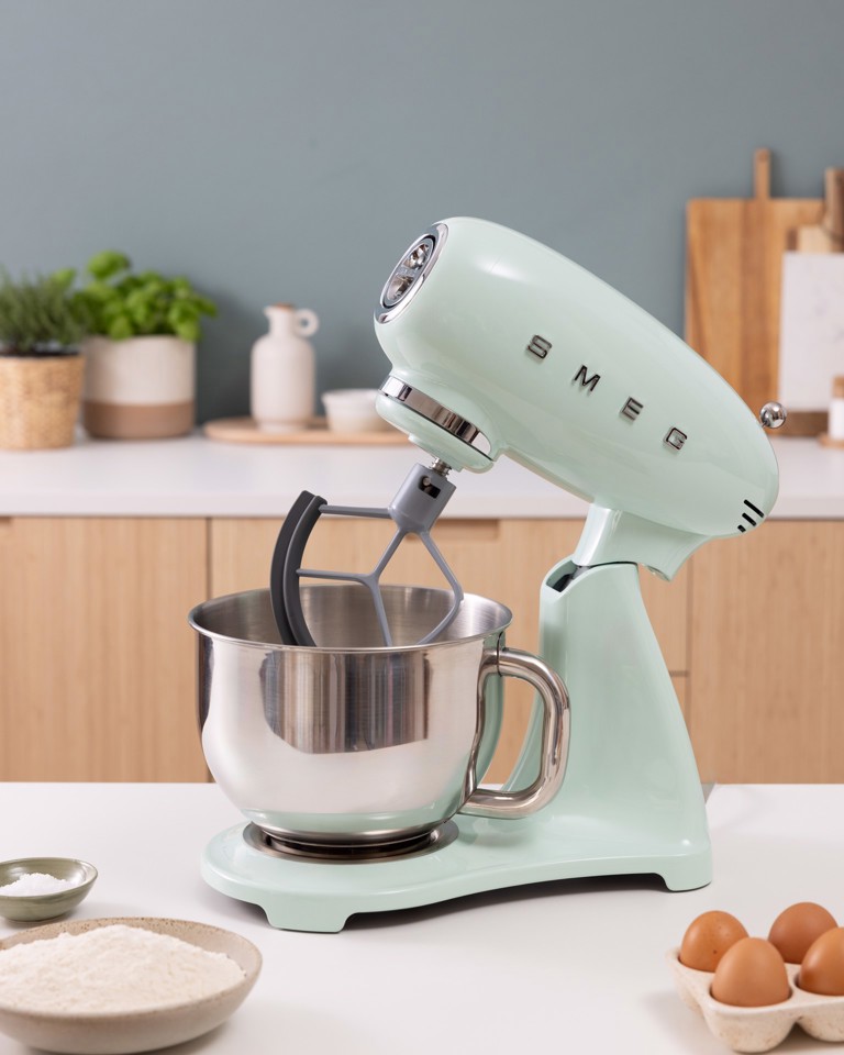 Smeg SMF05PGEU sbattitore Sbattitore con base 1000 W Verde
