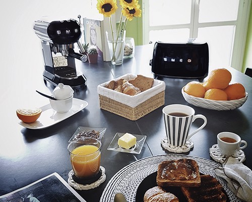 Smeg Tostapane 50's Style – Nero LUCIDO 2x2 – TSF01BLEU