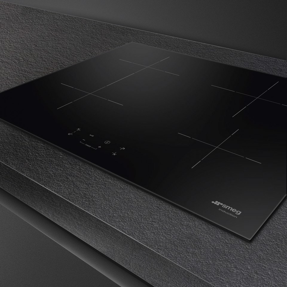 Smeg Universal SI1B2642D piano cottura Nero Da incasso 60 cm Piano cottura a induzione 4 Fornello(i) Made in Italy