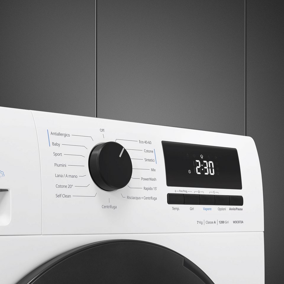 Smeg W3C072A lavatrice Caricamento frontale 7 kg 1200 Giri/min Bianco