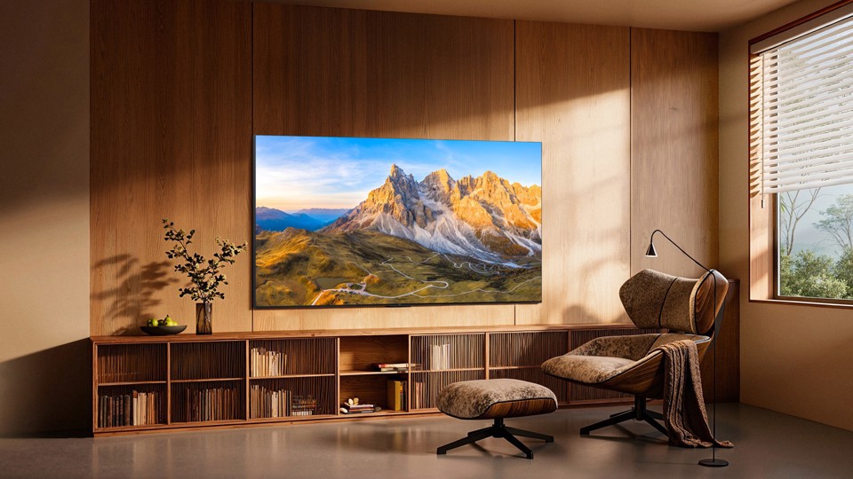 TCL C8L TV 55C8L SQD Mini LED da 55", 4K HDR, 3000 nit, 1.008 zone di dimming, Google TV, 144Hz, Dolby Vision & Atmos, Audio Bang & Olufsen