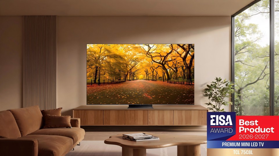 TCL C8L TV 75C8L SQD Mini LED da 75", 4K HDR, 5500 nit, 2.584 zone di dimming, Google TV, 144Hz, Dolby Vision & Atmos, Audio Bang & Olufsen