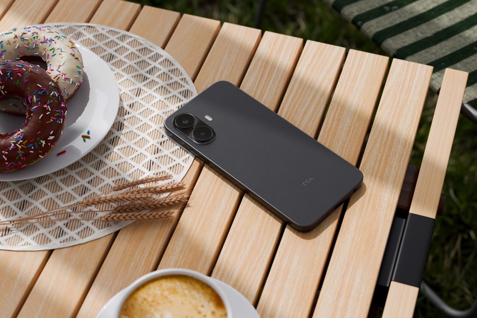 TCL K70 4G 17,3 cm (6.8") Android 16.0 USB tipo-C 4 GB 128 GB 5200 mAh Blu