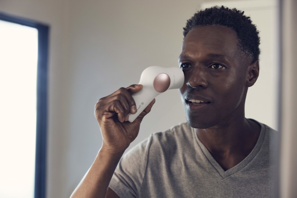 Therabody - TheraFace Pro Bianco, la soluzione più avanzata per la salute del viso