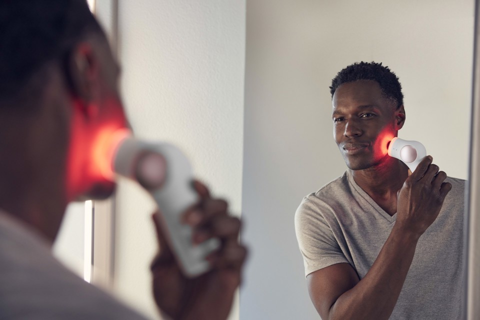 Therabody - TheraFace Pro Bianco, la soluzione più avanzata per la salute del viso