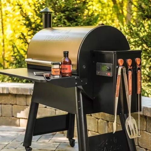 Traeger Ripiano frontale reclinabile in acciaio per BBQ Pro 780 e Ironwood 885