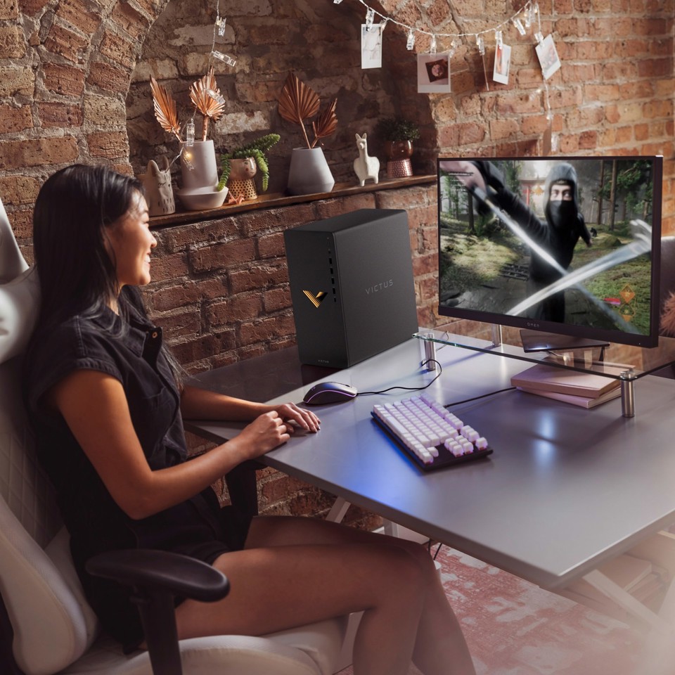 Victus by HP TG02-1018nl Intel® Core™ i5 i5-13400F 16 GB DDR4-SDRAM 512 GB SSD NVIDIA GeForce RTX 4060 Windows 11 Home Tower PC Nero