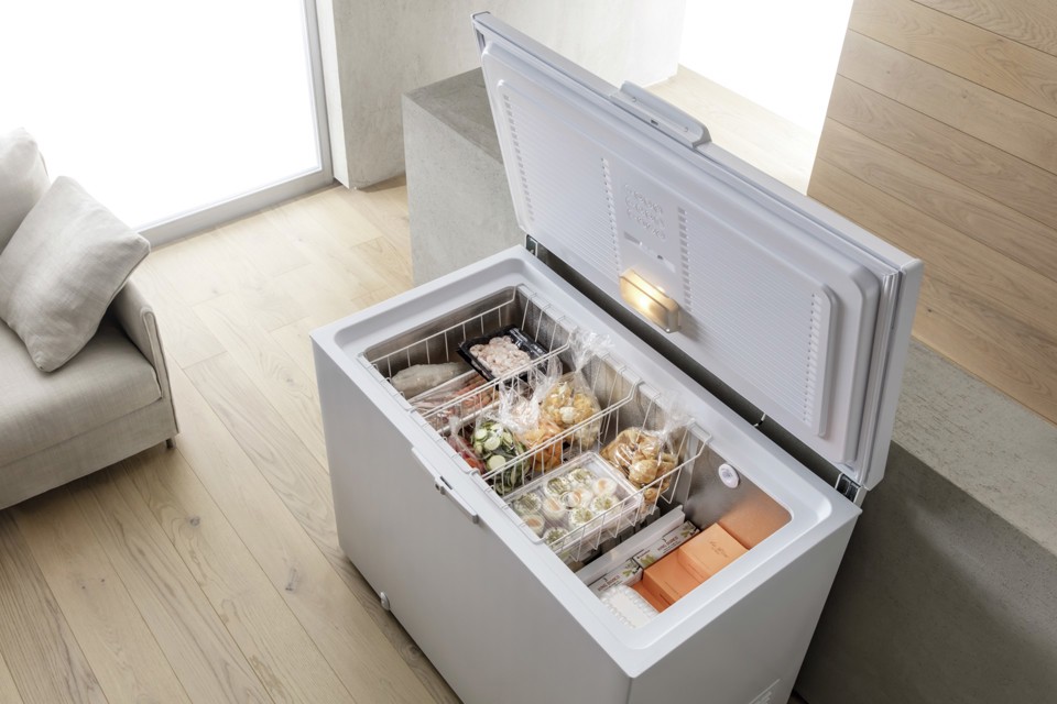 Whirlpool WHE2535 FO 2 Congelatore verticale Libera installazione 255 L E Bianco