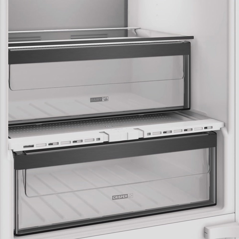 Whirlpool WHKN 3283 B4E Frigorifero combinato a incasso, Total No Frost ventilato, 55 cm, Classe E, Bianco, 37 db, h 194cm
