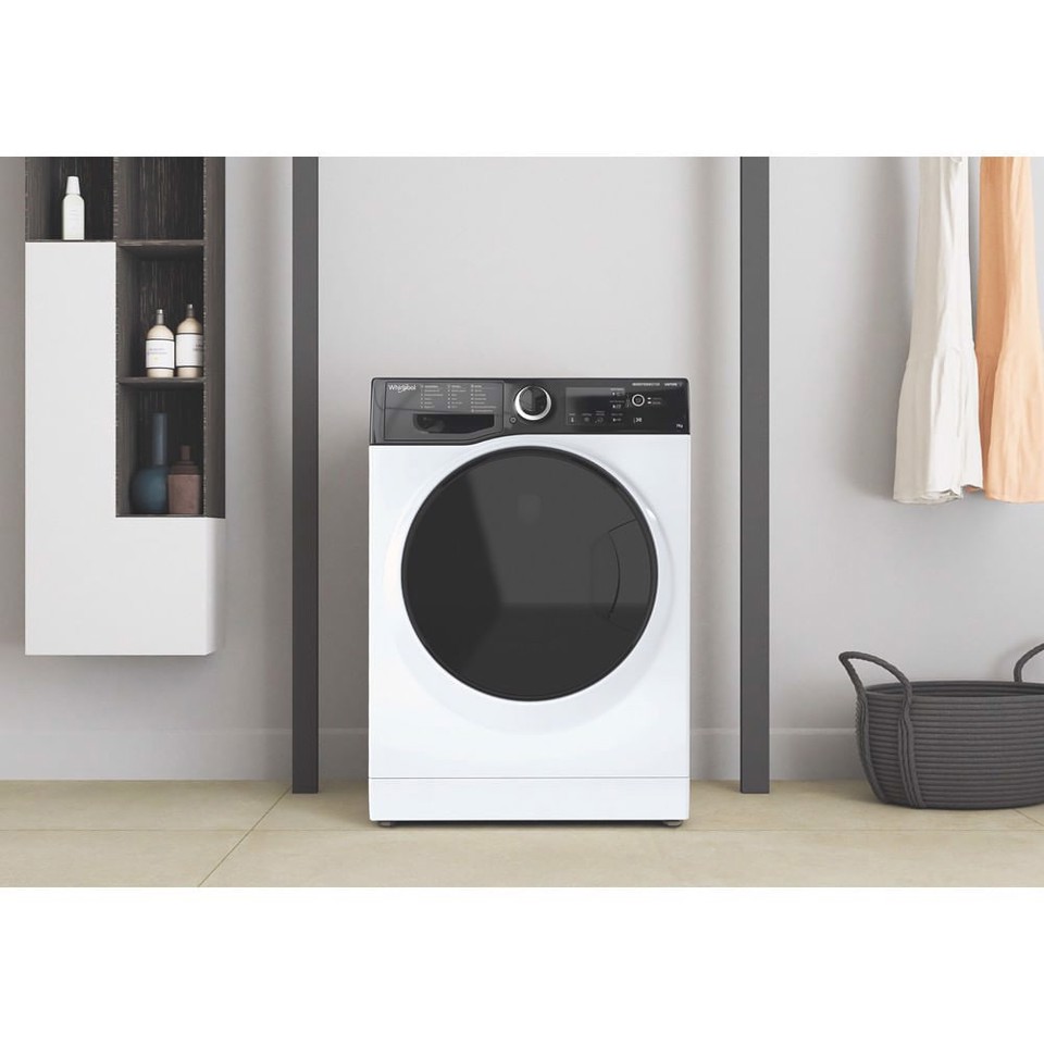 Whirlpool WSB 726 D IT, 7kg, classe A, colore Bianco, Inverter, 1200 giri, Display digitale XL, porta dark screen, Vapore