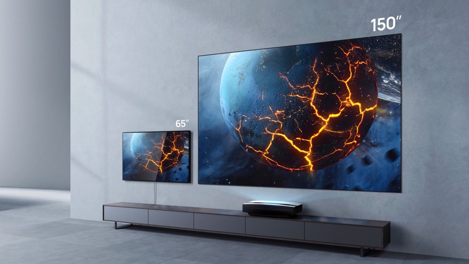 XGIMI Aura videoproiettore Proiettore a raggio ultra corto 2400 ANSI lumen DLP 2160p (3840x2160) Compatibilità 3D Nero, Argento