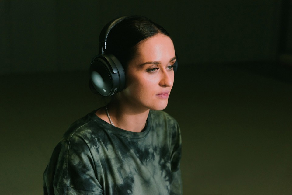 Yamaha YH-E700A Auricolare Con cavo e senza cavo A Padiglione MUSICA USB tipo-C Bluetooth Nero