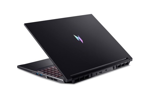 Acer Nitro V 16 AI Notebook per gaming ANV16-42-R7P8