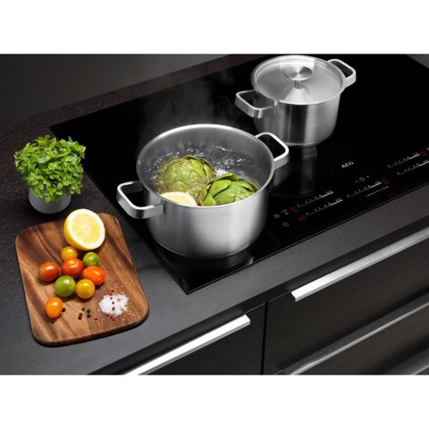 AEG A3SS set di pentole 3 pz