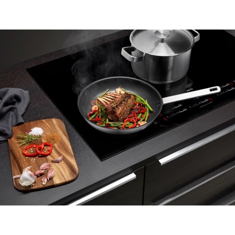 AEG A3SS set di pentole 3 pz