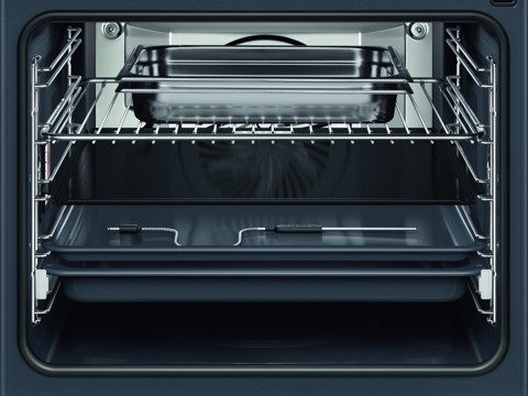 AEG Forno Incasso Steam Pro (100% Vapore, 50% Vapore, 25 %Vapore + Sous Vide) + Wi Fi + Camera Classe A++ 60 Cm TP9SB881DT