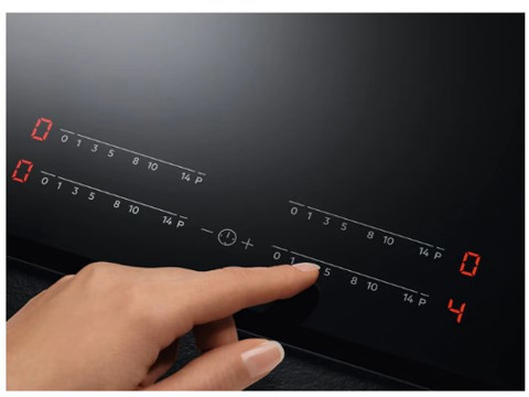 AEG IKB84443IB Nero Da incasso 77 cm Piano cottura a induzione 4 Fornello(i)
