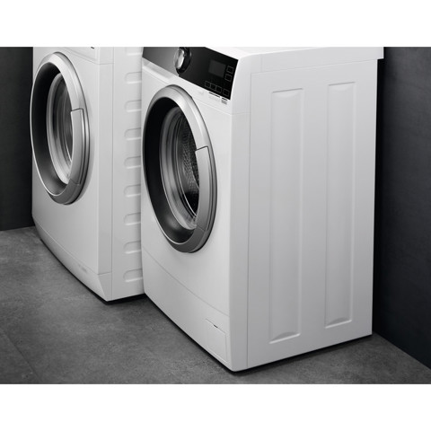 AEG L6SE74B lavatrice Libera installazione Caricamento frontale 7 kg 1400 Giri/min D Bianco