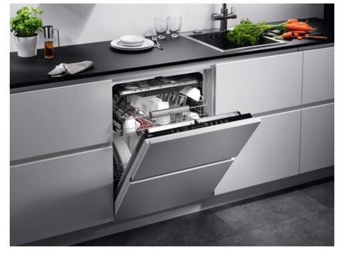 AEG Series 7000 FSK94847P A scomparsa totale 14 coperti C