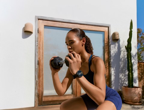 Amazfit Active Max display ultra luminoso da 1,5 pollici, 4 GB di memoria, mappe offline, monitoraggio dell'energia BioCharge