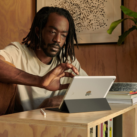 Apple iPad 10.2-inch Wi-Fi + Cellular 64GB - Grigio siderale