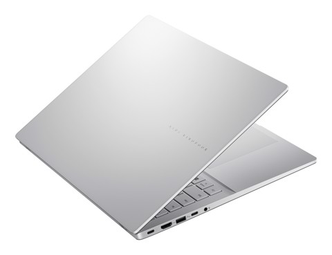 ASUS Vivobook S16 M3607GA-SH012W Copilot+ PC AMD Ryzen AI 7 445 Computer portatile 40,6 cm (16") WUXGA 16 GB DDR5-SDRAM 512 GB SSD Wi-Fi 6 (802.11ax) Windows 11 Home Argento