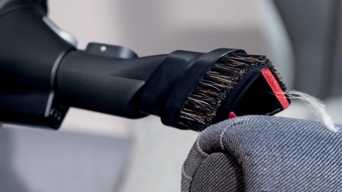 Bosch BCS711PET scopa elettrica Aspirapolvere a bastone Batteria Secco Senza sacchetto 0,3 L Nero, Rosso 3 Ah