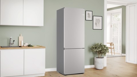 Bosch KGN492LCF Serie 4 Frigorifero Combinato da libera installazione 203 x 70 cm Metal look Classe C