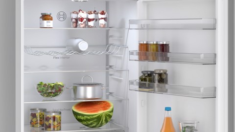 Bosch KGN492LCF Serie 4 Frigorifero Combinato da libera installazione 203 x 70 cm Metal look Classe C