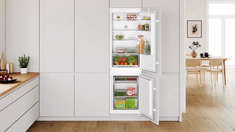 Bosch Serie 2 KIV865SE0 Frigorifero Combinato da incasso 177,2 x 54,1 cm Classe E