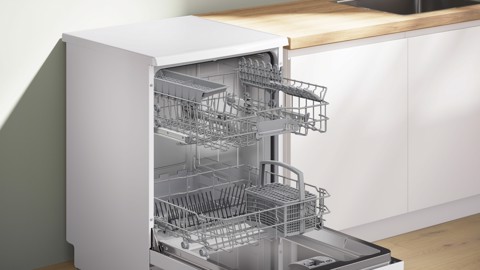 Bosch Serie 2 SMS2HTW02E Lavastoviglie da libera installazione 13 coperti Bianco Classe D